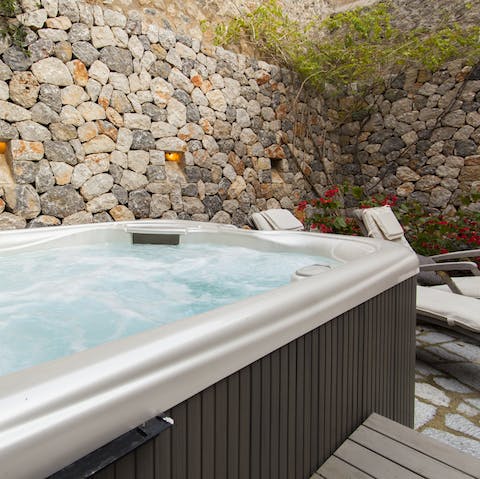 Hike El Teix mountain (approximately four hours) and return home for a well-deserved soak in the Jacuzzi