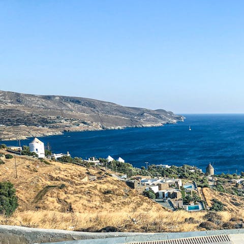 Explore the tranquil  island of Kea – a one hour ferry from the capital