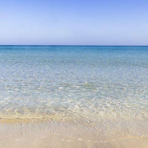 Sink your toes into sand – Noto Marina is just 8 kilometres away