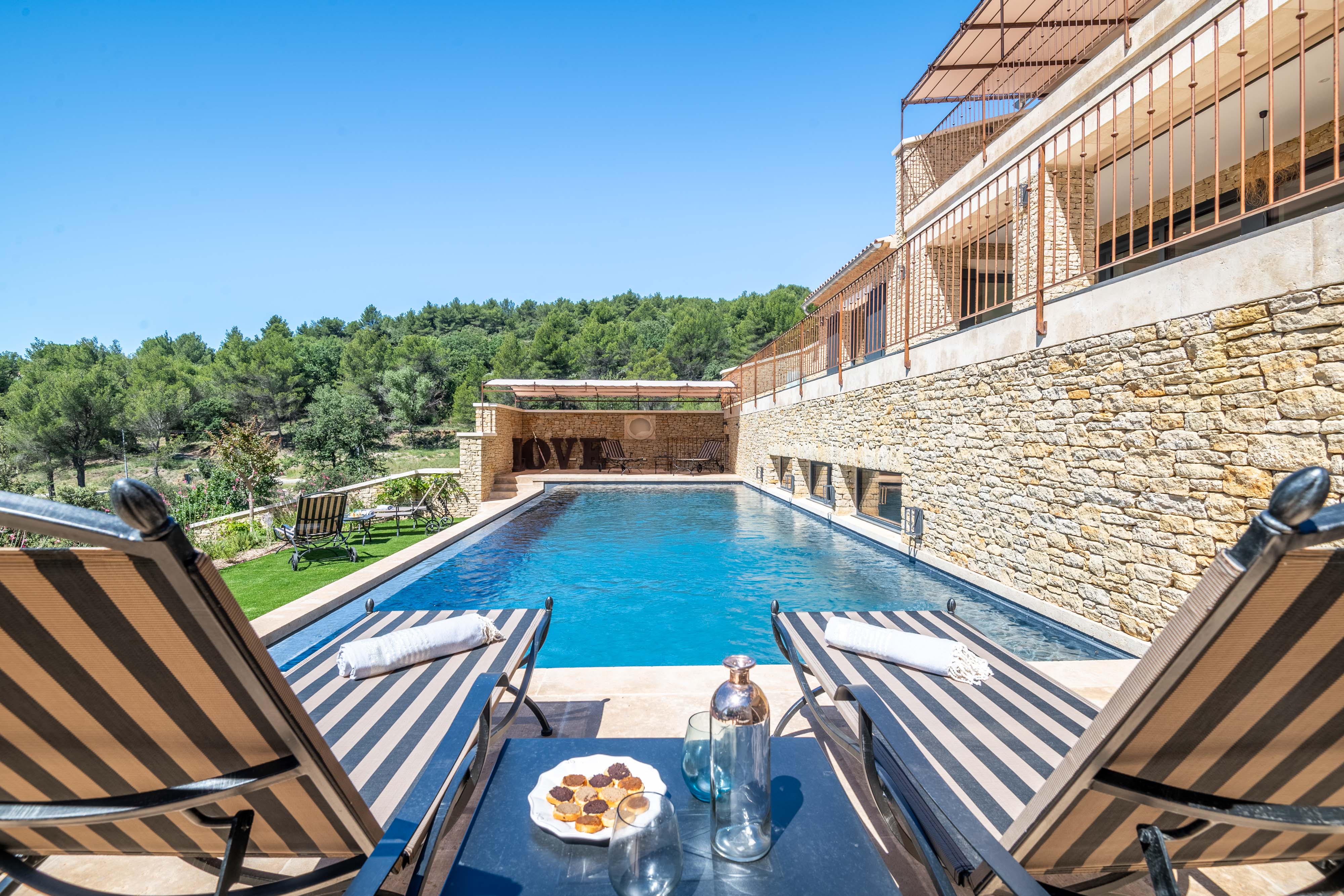 Provençal Sunshine Escape