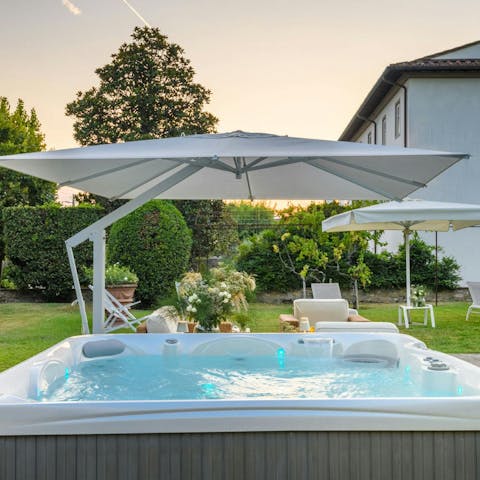 Wind down with long sunset soaks in the Jacuzzi