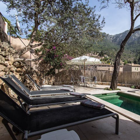 Lounge beneath the warm Spanish sun