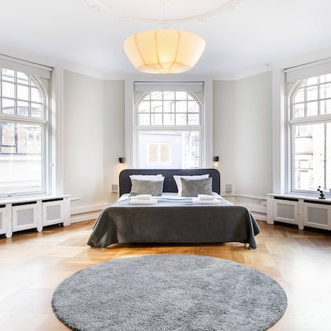 Draw the blinds and let the daylight flood into the palatial bedrooms