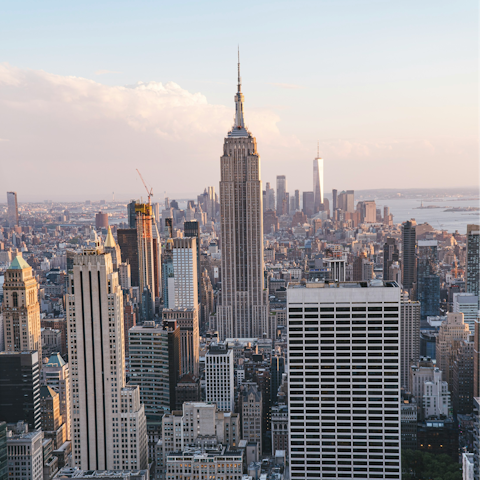 Enjoy magical city strolls through the heart of Manhattan