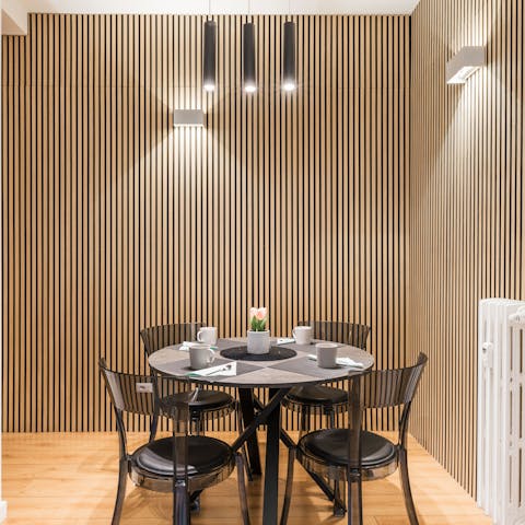 Gather for breakfasts of cappuccinos and cannoli