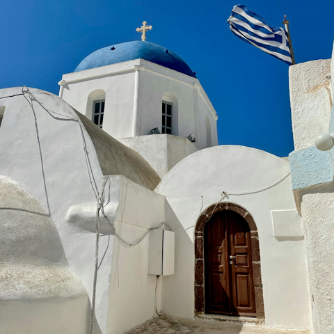 Stay in pretty Pyrgos, Santorini's highest village