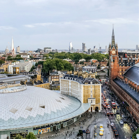Stay in the well-connected area of King's Cross and Euston