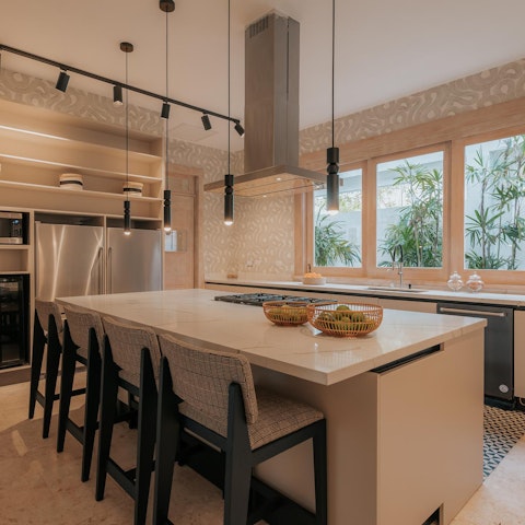 Rustle up a fresh seafood dish in the fully equipped kitchen