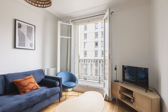 Paris Perch