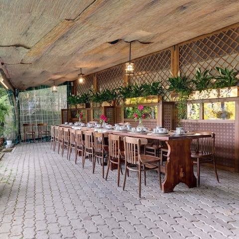 Dine on risotto together in the shade of the terrace