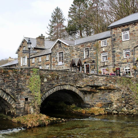 Explore the north Cotswolds and visit nearby Cheltenham
