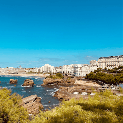 Stay just a fifteen-minute walk away from the Grande Plage of Biarritz