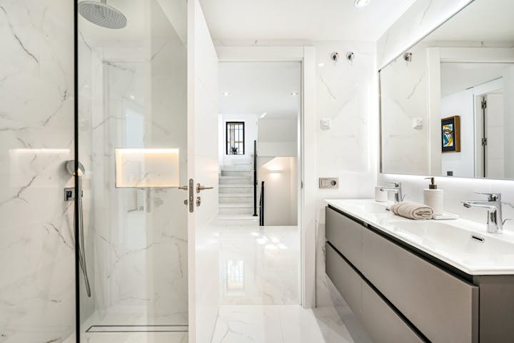 Bathroom photo