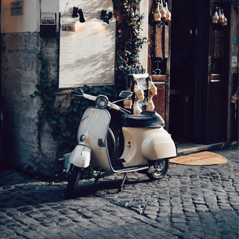 Take a walk around your charming Trastevere neighbourhood