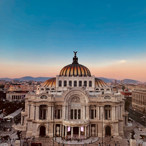Discover the vibrant culture of Mexico City