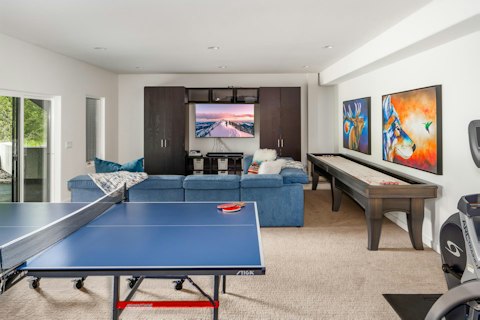Challenge friends to ping pong or shuffleboard after a day on the slopes