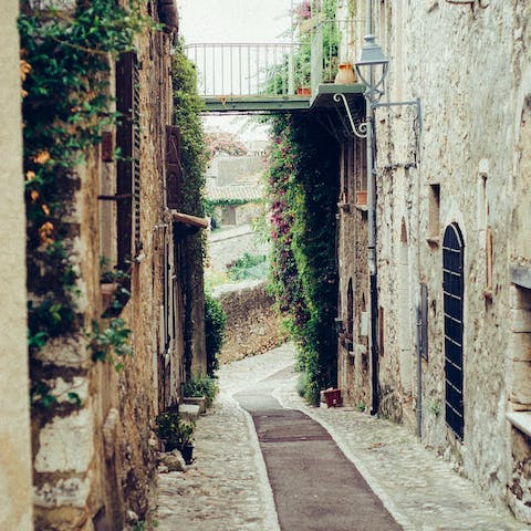 Unwind in the thermal springs of San Casciano Dei Bagni – it's less than 5km away