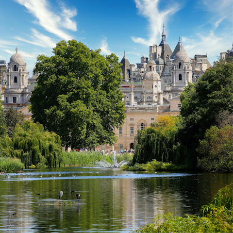 Head fifteen minutes south to the sprawling Hyde Park