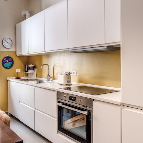 Whip up a bite to eat in the cosy kitchen