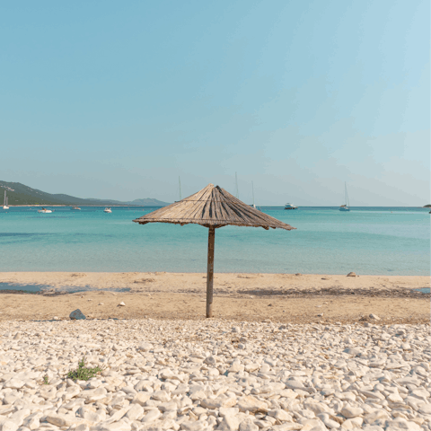 Take a walk to the coast through the Granadella nature reserve