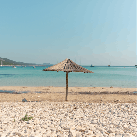 Take a walk to the coast through the Granadella nature reserve