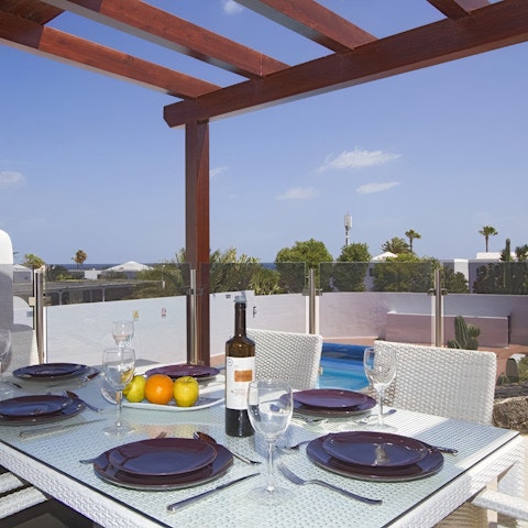 Get lunch ready to enjoy alfresco with a glass of wine