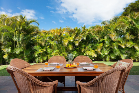 Step outside to share alfresco breakfasts and barbecues