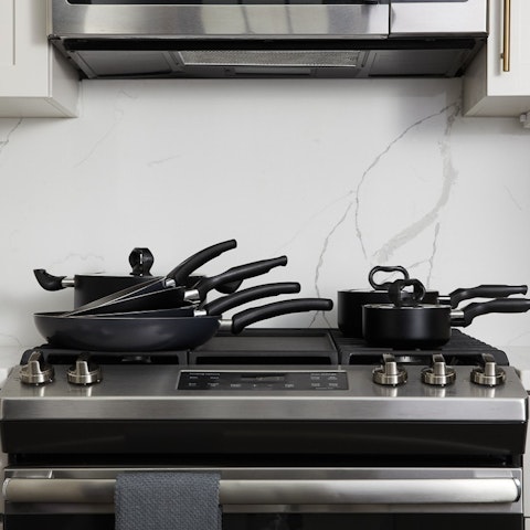 Find everything you need in the fully-equipped kitchen
