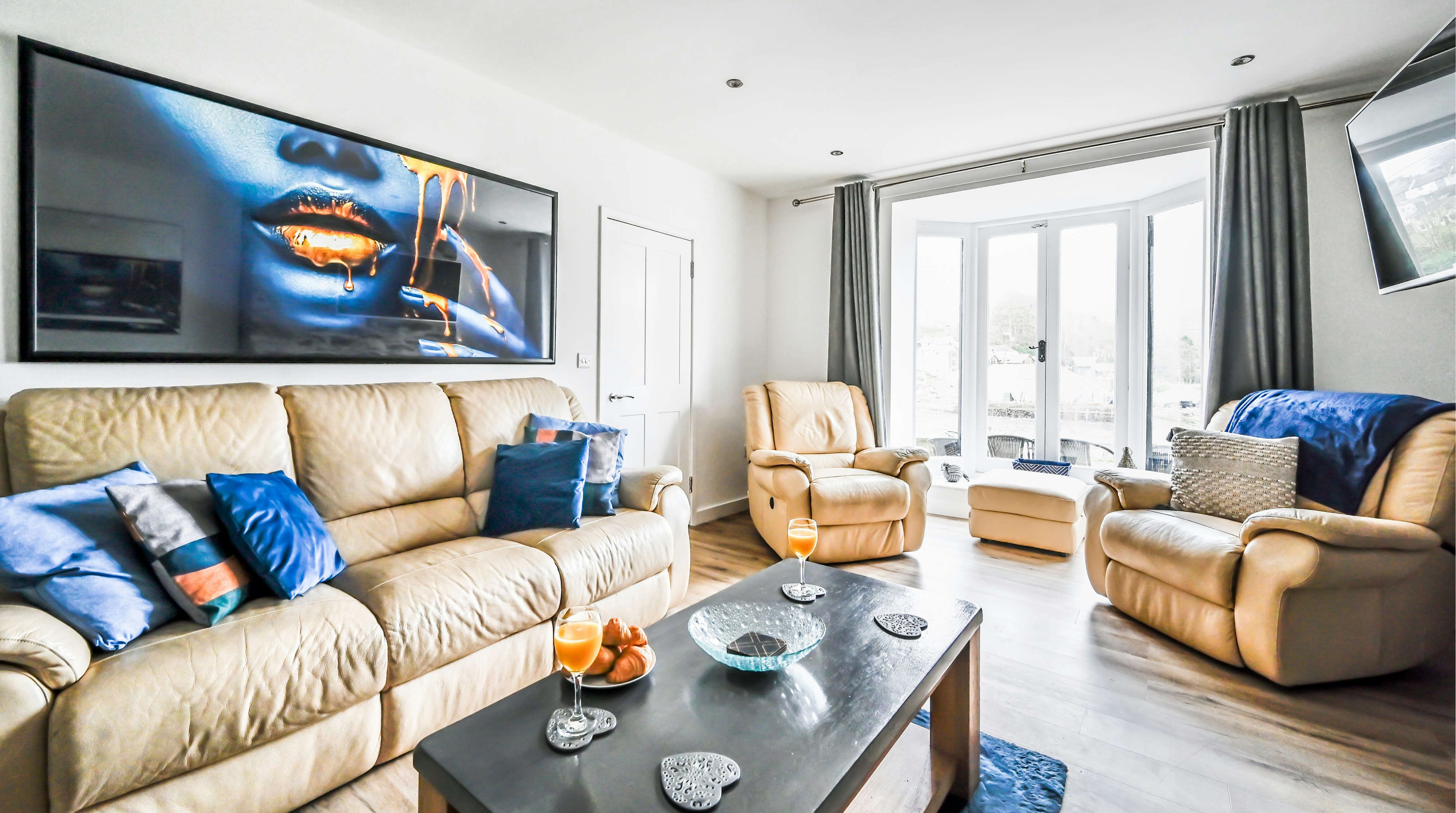 Moonlight on the Harbour