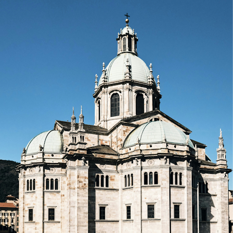 Stroll the 100 metres to must-see Como Cathedral