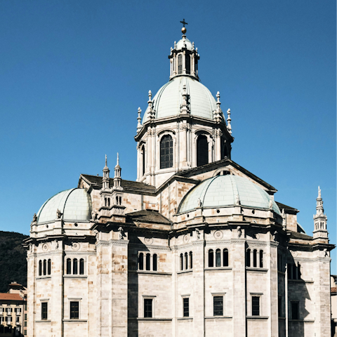 Stroll the 100 metres to must-see Como Cathedral