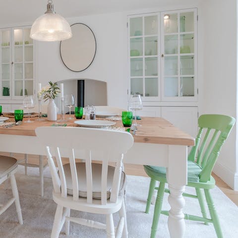 Look forward to a Ploughman's lunch in the bright dining room