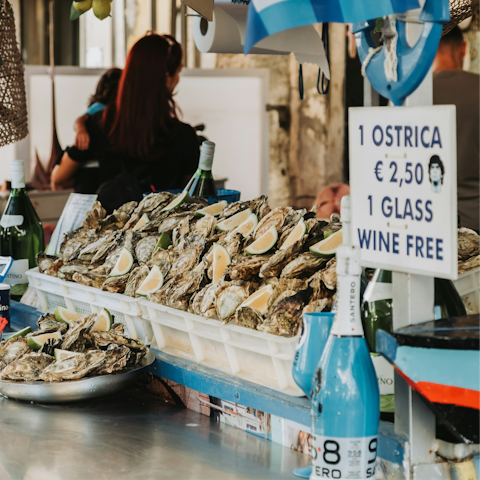 Visit the famous Ortigia market, only 300 meters away