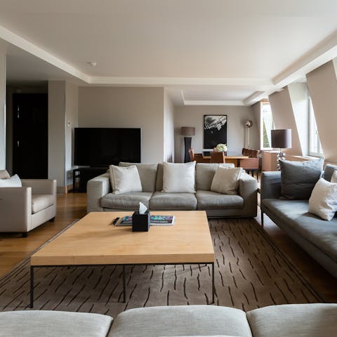 Sprawl out and unwind – there's heaps of comfortable lounge seating