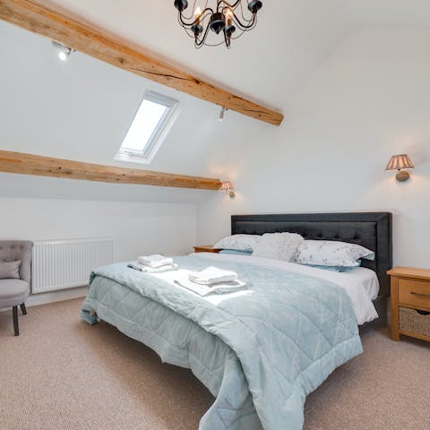 Bank a dreamy night’s sleep in the beautifully converted hayloft main suite – only a king-sized bed will do