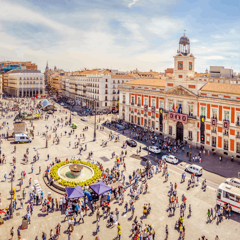 Discover the city of Madrid with your base just a fifteen-minute metro ride away from Plaza Mayor