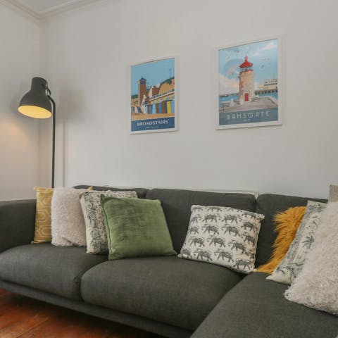 Make yourself at home in this cosy pied-a-terre