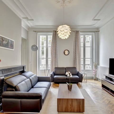 Kick back on one of the comfy leather sofas with a glass of Bordeaux