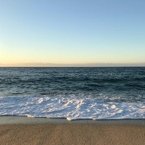Stroll over to the beach –⁠ just two minutes away