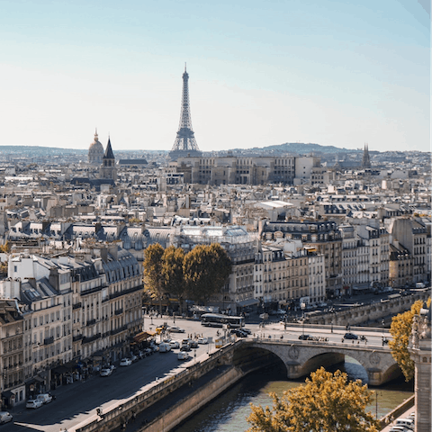 Explore central Paris from your spot in the heart of St Germain – everything is within a half-hour walk of your door