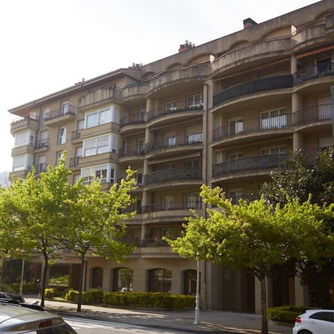 Go for a wander around the streets of Antiguo, the city's oldest neighbourhood