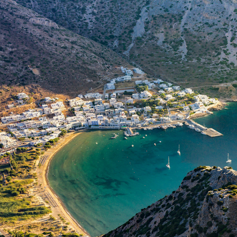 Discover the pretty port town of Kamares – 11 kilometres away