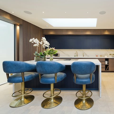 Dine with the feeling that you're in a modern restaurant