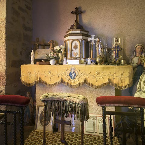 Find quiet in the chapel