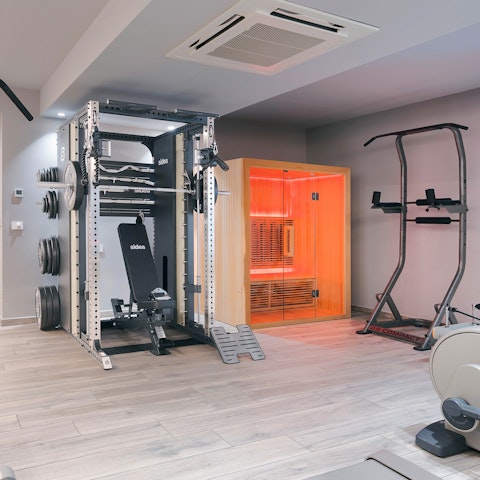 Unwind in the high-tech gym and sauna