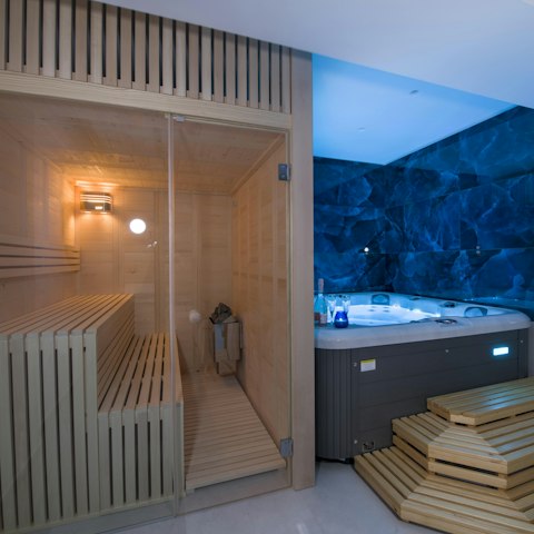 Spend the day relaxing in the private spa with its Jacuzzi and sauna
