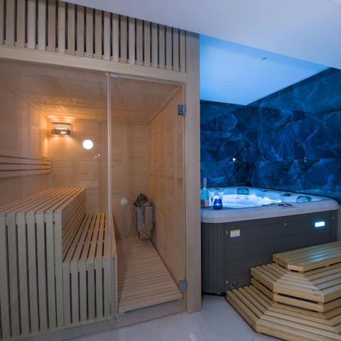 Spend the day relaxing in the private spa with its Jacuzzi and sauna