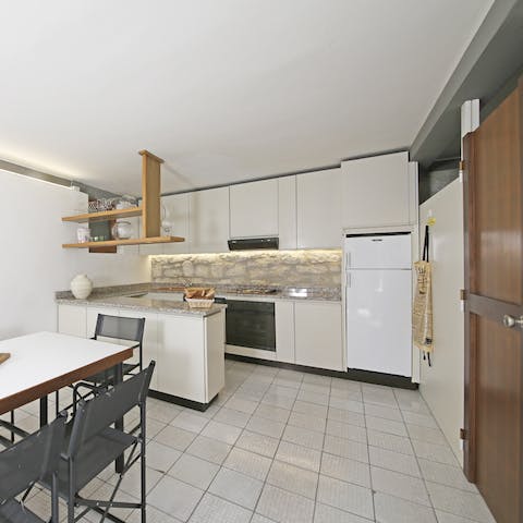 A fully-eqipped kitchen