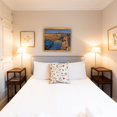 Wake up in the comfortable bedrooms feeling rested and ready for another day of London sightseeing