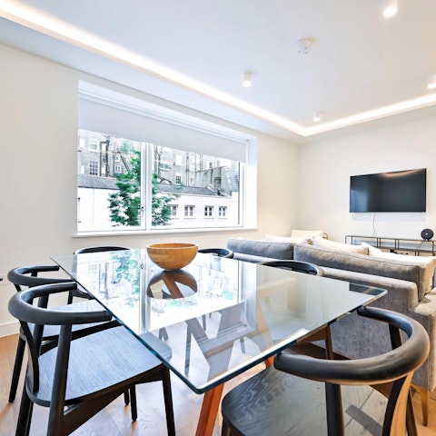 Enjoy relaxed meals at home in the open-plan living space